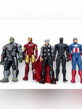 AVENGERS Action Figure Lot of 5 Marvel Hasbro Hulk Thor black panter Ironman ca